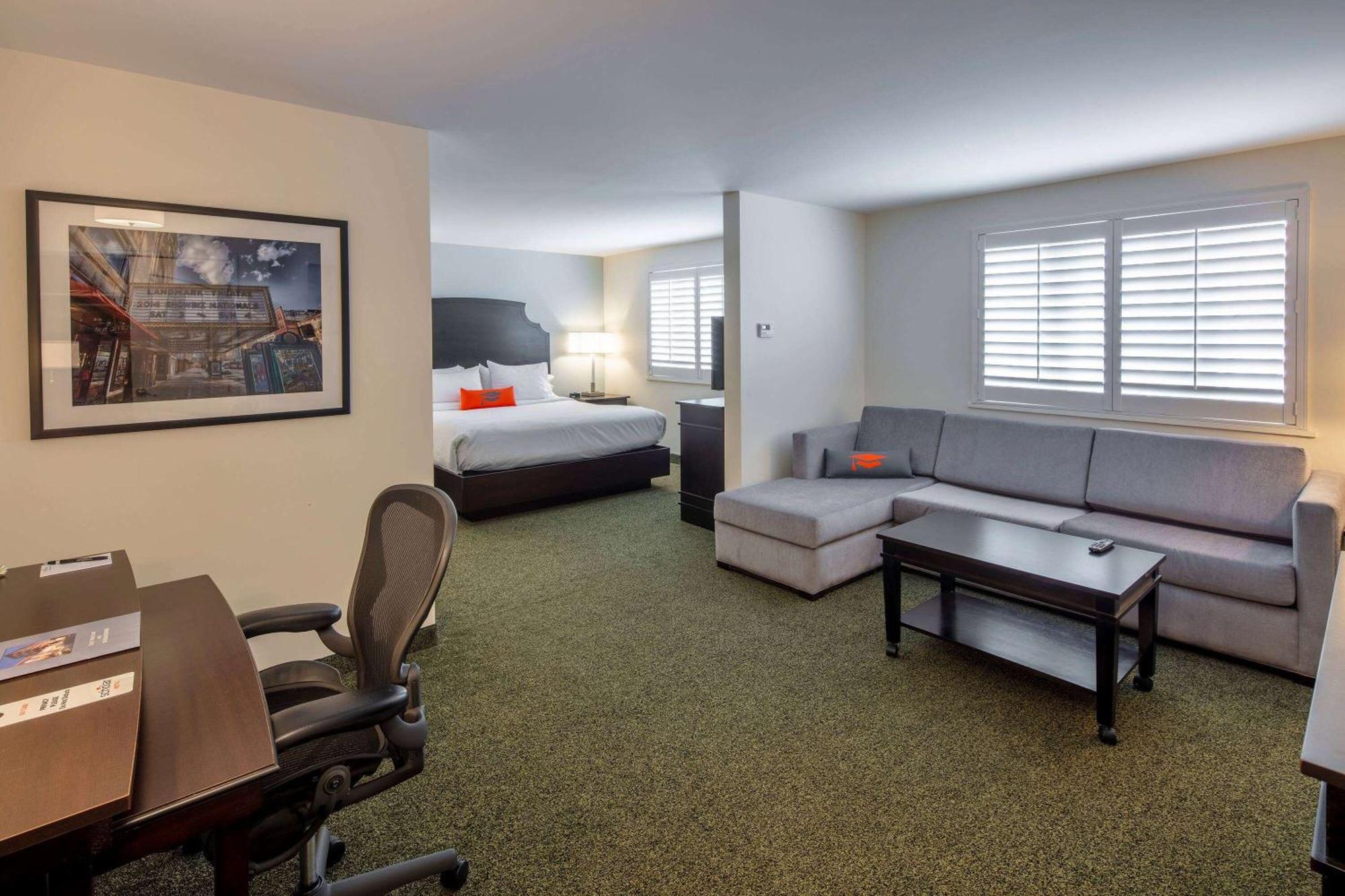 Collegian Hotel & Suites, Trademark Collection By Wyndham Syracuse Esterno foto