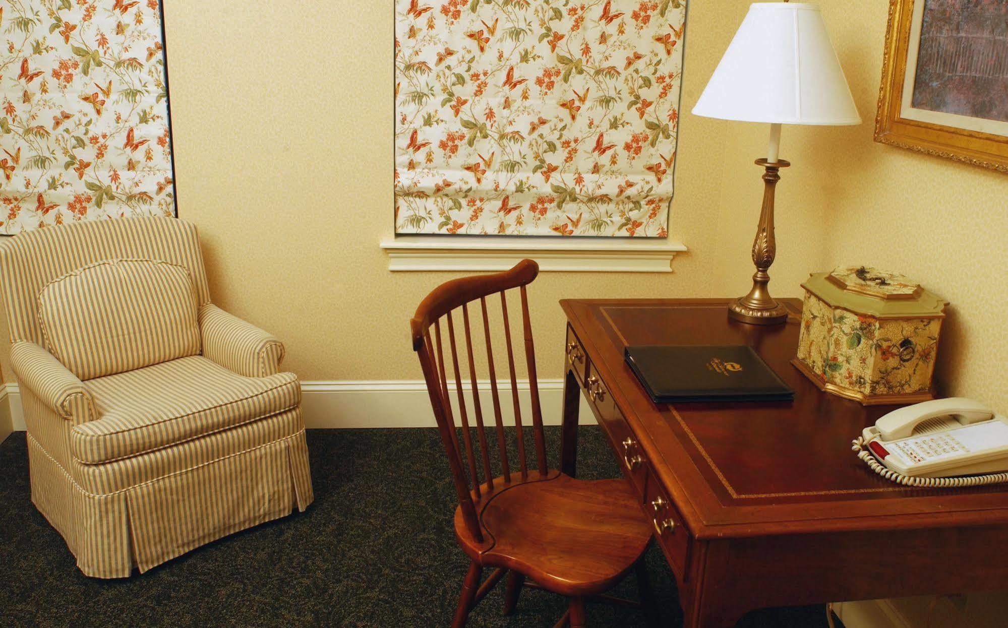 Collegian Hotel & Suites, Trademark Collection By Wyndham Syracuse Esterno foto